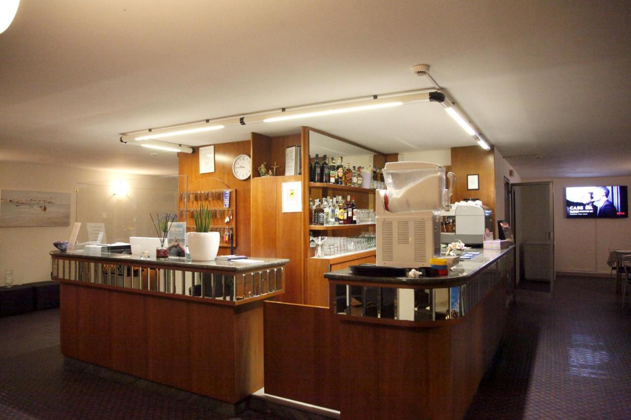 Hotel Alfa Anche In All Inclusive Rimini Eksteriør billede