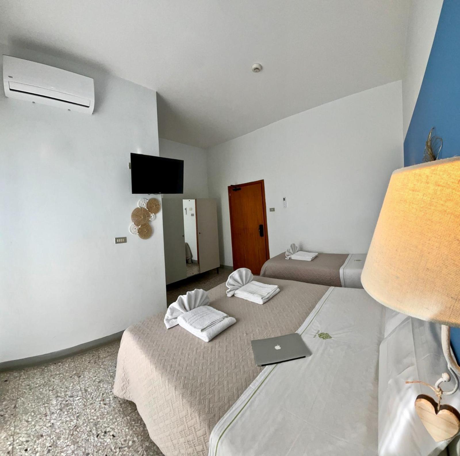 Hotel Alfa Anche In All Inclusive Rimini Eksteriør billede
